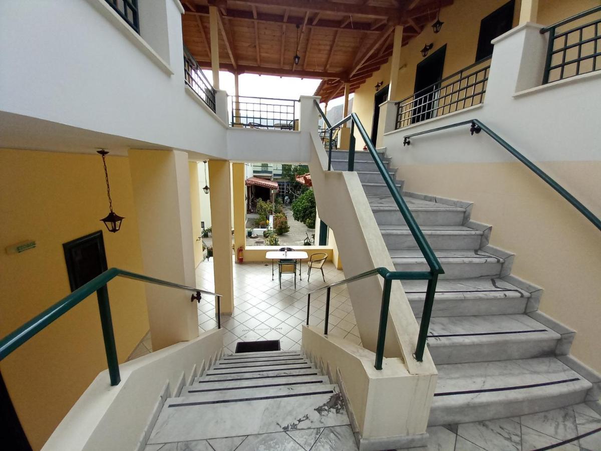 Costa-Rini Hotel Леонидион Экстерьер фото