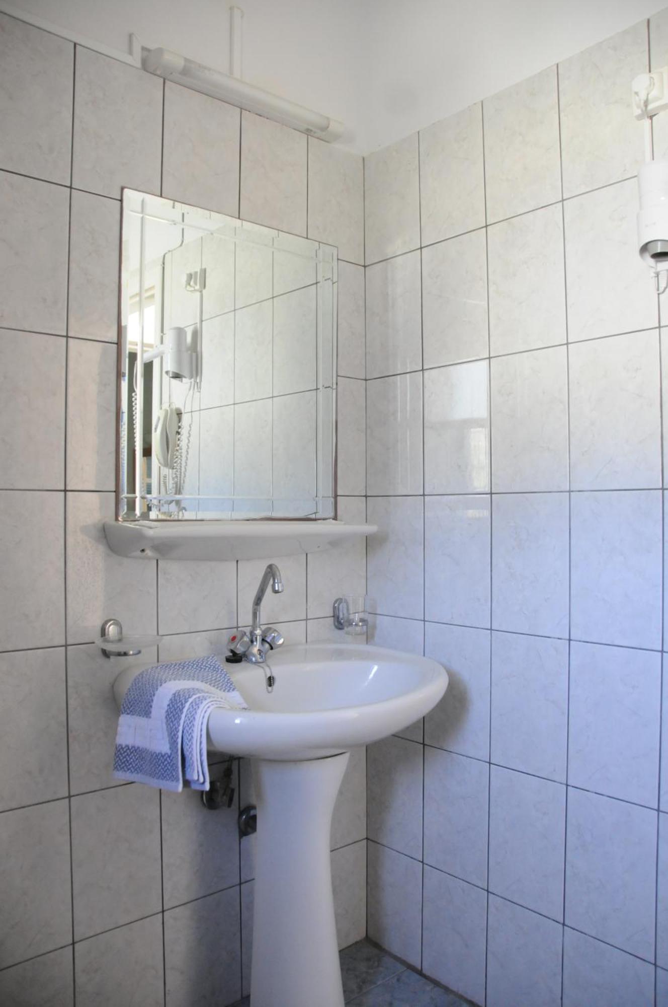 Costa-Rini Hotel Леонидион Экстерьер фото