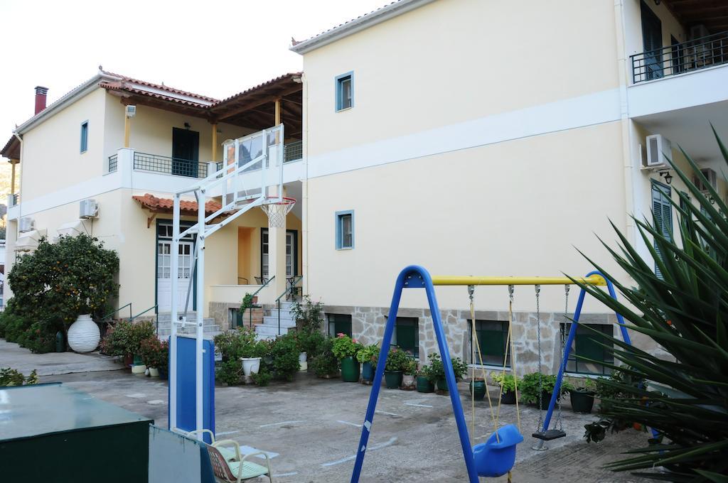 Costa-Rini Hotel Леонидион Номер фото