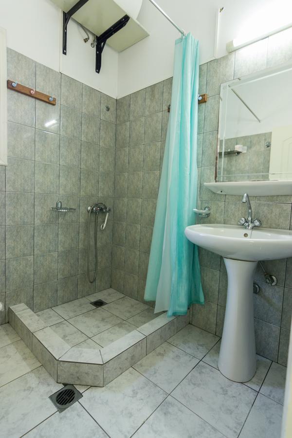 Costa-Rini Hotel Леонидион Экстерьер фото